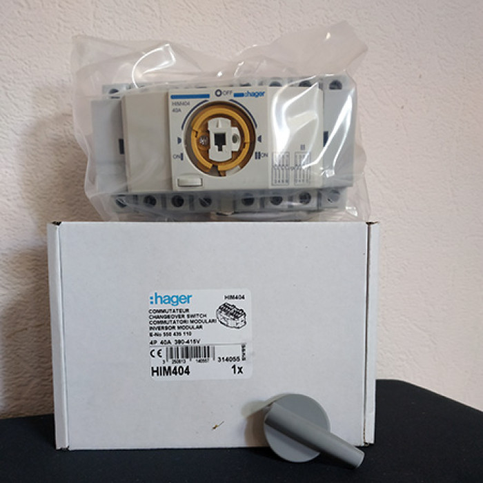 HIM404 Hager three-phase changeover switch 40A, 3P+N