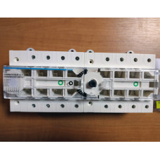 HI403R Нager перекидний трифазний рубильник 63а