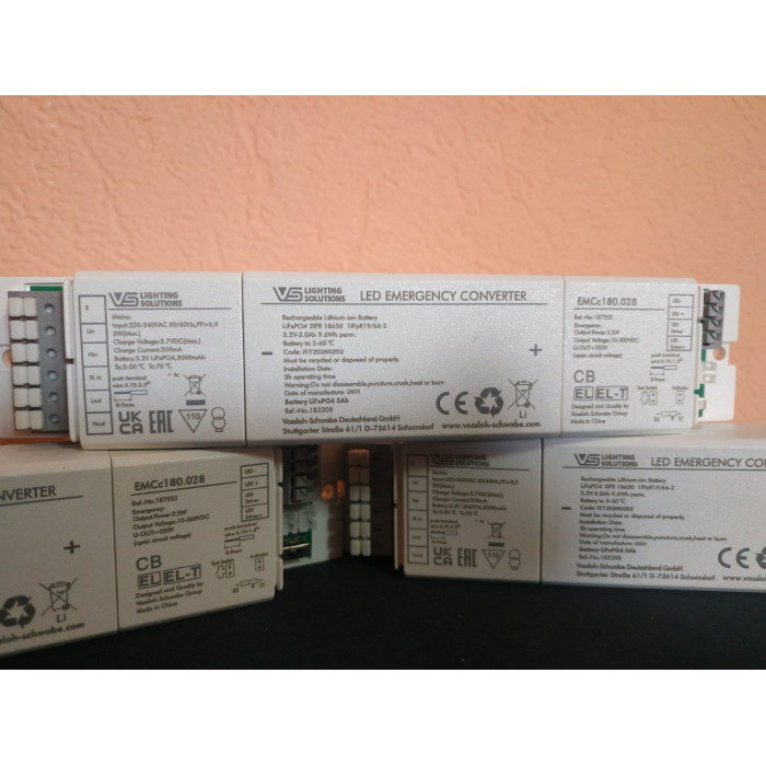 Блок живлення LED Driver Vossloh-Schwabe EMCc180.028 (10-300В) 2.5W 3ч 